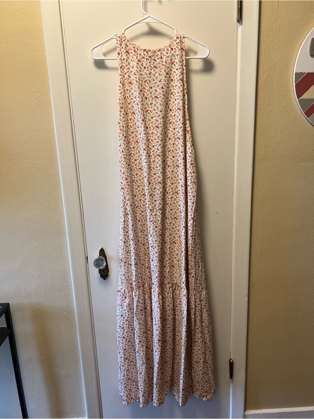 Boohoo Sleeveless Floral Maxi Dress in Cream and Pink